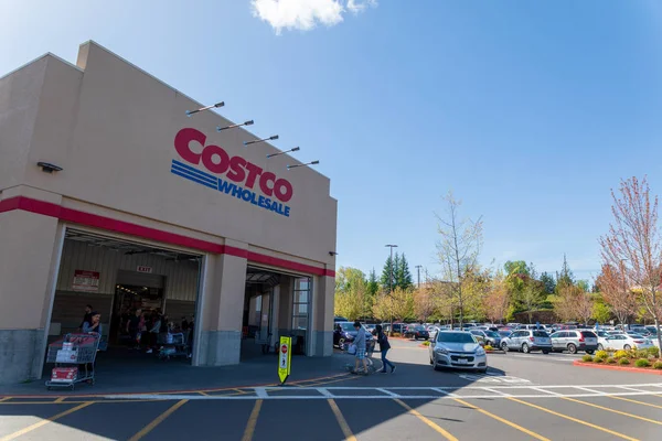 Costco Wholesale, Southwest Dartmouth Street, Tigard, OR — Stock Photo, Image