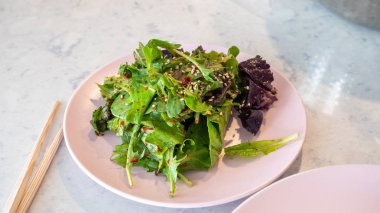 Kore tarzı sebze salatası, Banchan