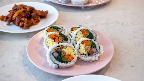 Gimbap, Kore yemekleri