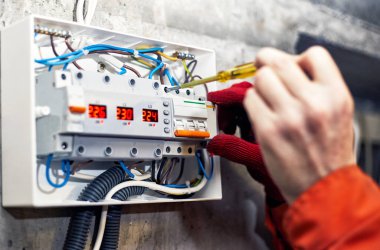 Bağlantı güç kaynağı elektrik sistemi