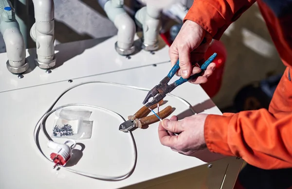 Ligação do sistema de alimentação eléctrica — Fotografia de Stock