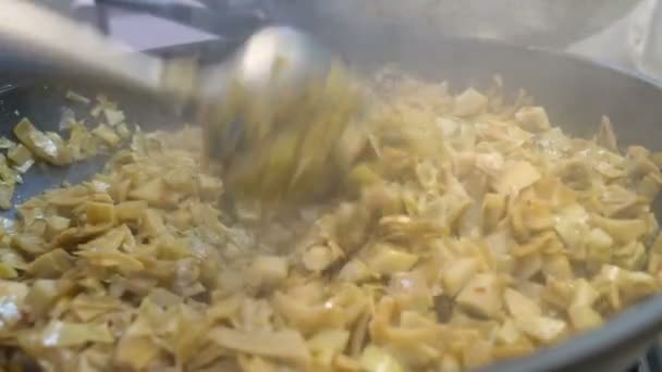 Gotowania Karczochy Patelni Tradycja Włoski — Wideo stockowe