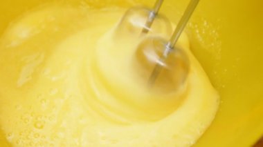 Kadar hamur yapma kadın el görünümü Kapat