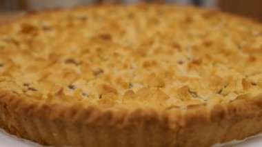 lezzetli ev yapımı reçel tart üzerinde Kapat