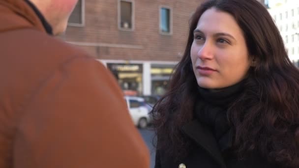 Kabar Buruk Shock Wanita Menerima Kabar Buruk Dari Seorang Teman — Stok Video