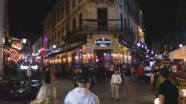 insanlar gece Bucharest.july 2018, Bucharest, Romanya