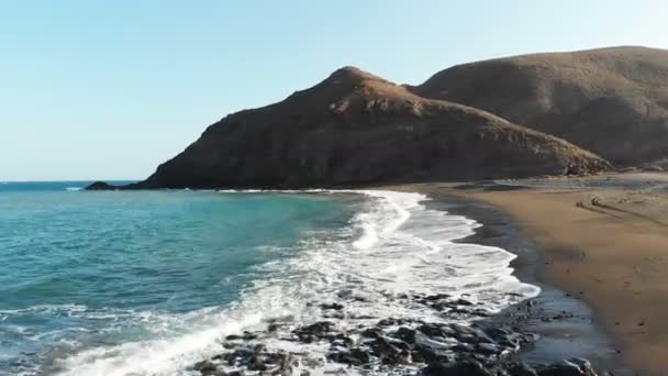 フェルテベントゥラ島の空中映像は大西洋のカナリア諸島の — ストック動画