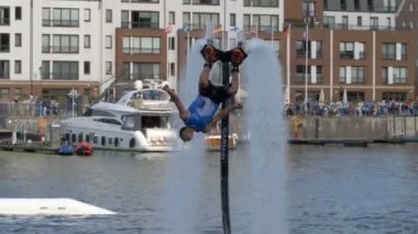 flyboard akrobasi gösterisi,dinamik hileler,yarışma-Ağustos 2018,Gdansk,Polonya