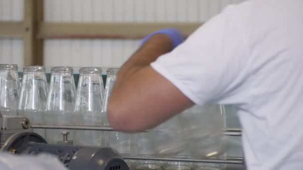 Пляшки Томатний Соус Конвеєрну Лінію Виробництво Томатного Соусу — стокове відео