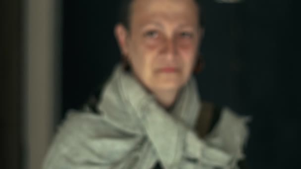 Portret Van Defocused Oude Vrouw Het Maken Van Nee Met — Stockvideo