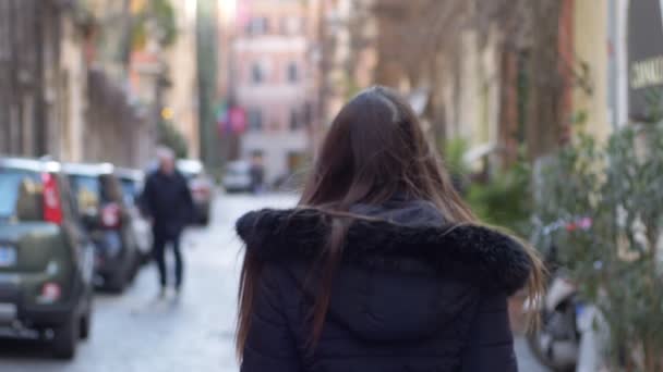 Angry Confidant Woman Makes Gesture Fuck Her Hand Street — Stok video