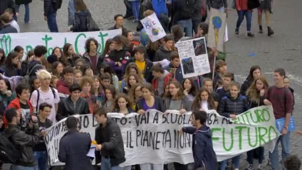 Rom Italien März 2019 Studenten Marschieren Rom Beim Globalen Klimastreik — Stockvideo