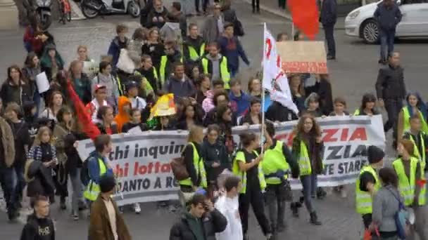 Рим Италия Марта 2019 Года Студенты Маршируют Риме Всемирной Климатической — стоковое видео