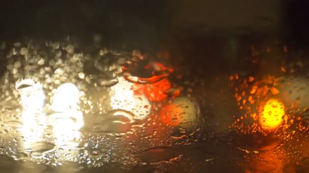 Regenachtige Nacht Steden Verkeer Voorzichtigheid Auto Rijden Bij Regenachtige Nacht — Stockvideo