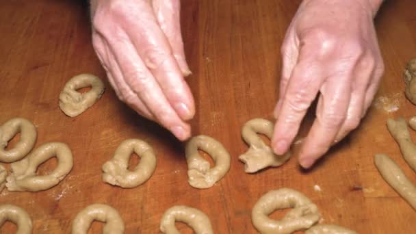 Γιαγιά Μαγείρευε Μπισκότα Κέικ Πίτες Έννοια Μαγειρικής Γιαγιά — Αρχείο Βίντεο