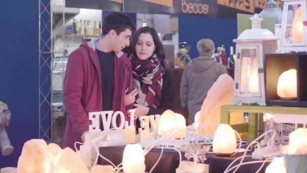 Jeune Couple Romantique Une Date — Video