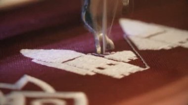Tekstil Endüstrisinde Nakış Makinesi İğnesi.