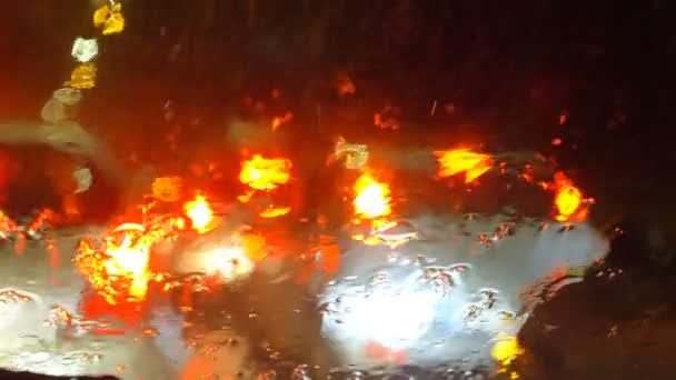 Noche Lluviosa Ciudades Tráfico Precaución Conducir Coche Noche Lluviosa Ciudad — Vídeo de stock