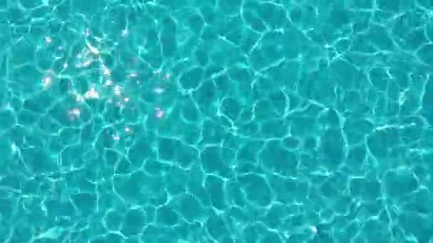 Vista Aérea Del Agua Azul Transparente Piscina — Vídeos de Stock