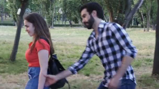 Couple Quarrel Young Man Woman Arguing Outdoor — Stock Video