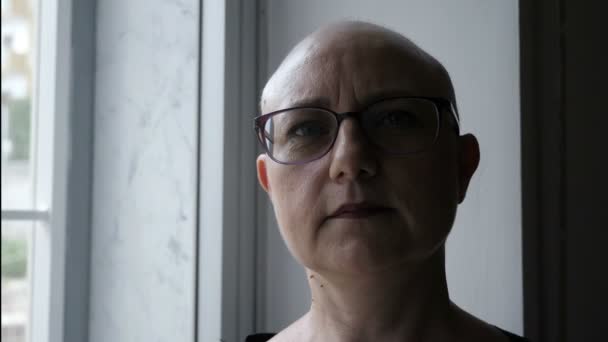 Mature Pensive Bald Woman Undergoing Chemotherapy Looking Camera — 图库视频影像