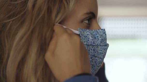 Slow Motion Young Woman Wearing Surgical Mask Covid — Stock Video