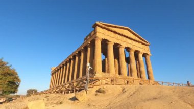 Güzel, etkileyici tapınak, tapınak vadisi, ziraat vadisi, Sicilya, Ağustos 2020