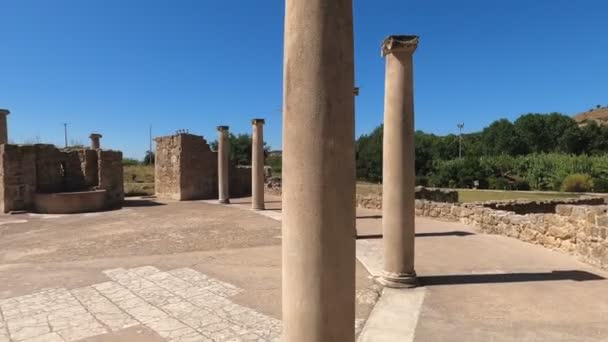 Suggestive View Quadrangular Peristyle Roman Imperial Villa Del Casale Piazza – stockvideo