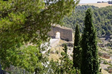 Şehir, kale ve marsh alarcon