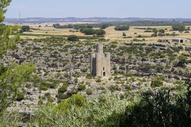 Şehir, kale ve marsh alarcon
