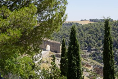 Şehir, kale ve marsh alarcon