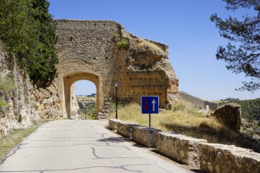 Şehir, kale ve marsh alarcon