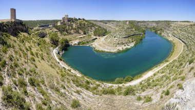 Şehir, kale ve marsh alarcon