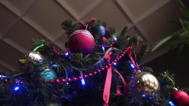 Wesołych Świąt Drzewa Gerlanda Zabawki Prezenty — Wideo stockowe