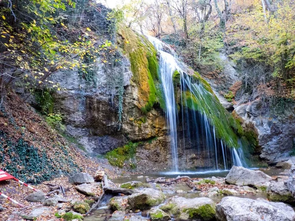 Cachoeira Nas Montanhas Dos Cárpatos Ucraniana — Fotografia de Stock