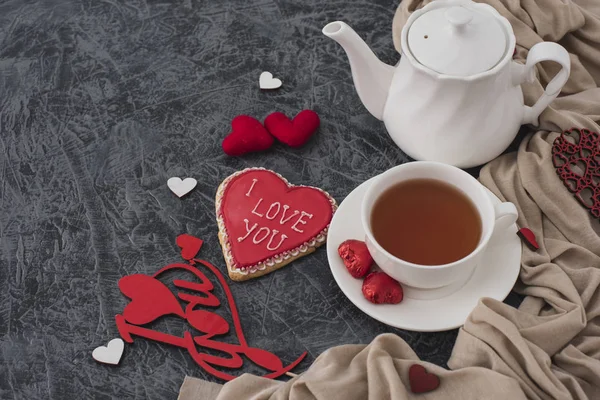 Romantic Valentine Day Breakfast Heart Shaped Cookie Cup Tea Gray — Stock Photo, Image