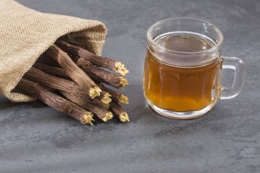 Bitkisel çay meyan - Glycyrrhiza glabra fincan