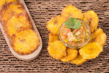 Patacon yeşil muz (toston, tachino düzleştirilmiş adet kızarmış)