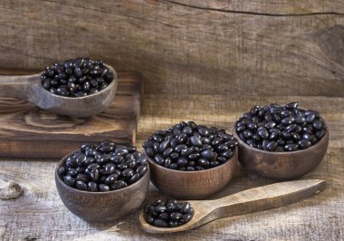 Ham siyah fasulye. Üstten görünüm - Phaseolus vulgaris siyah kaplumbağa