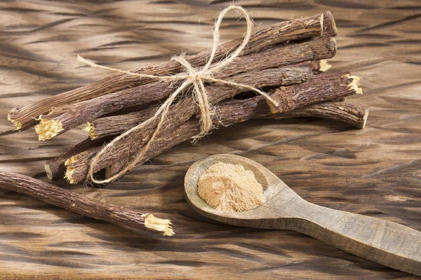 Alcaçuz Mesa Madeira Glycyrrhiza Glabra — Fotografia de Stock