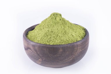 Moringa oleiferanın birçok faydası, vitaminleri, mineralleri ve vücut için birden fazla tıbbi özelliği vardır.