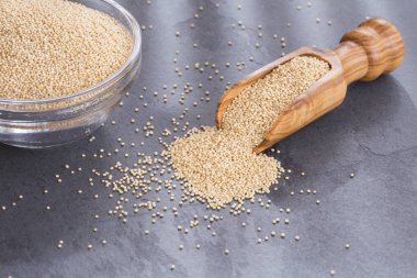 Ahşap kepçe - Amaranthus ham solmayan çiçek tohumları