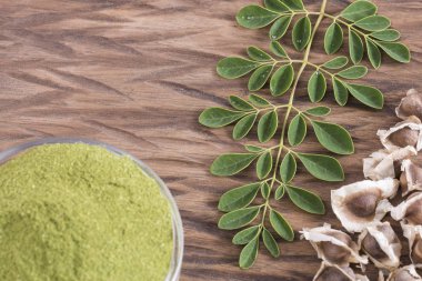 Moringa tohum, moringa taze yaprakları, moringa toz (Moringa oleifera)