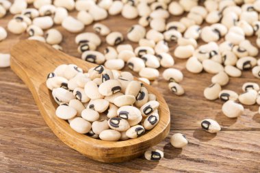 Top view of black-eyed pea seeds - Vigna unguiculata clipart