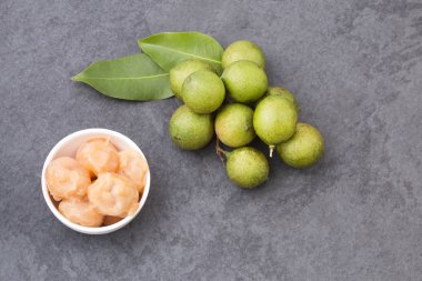 Mamoncillo lezzetli tropikal meyve - Melicoccus bijugatus