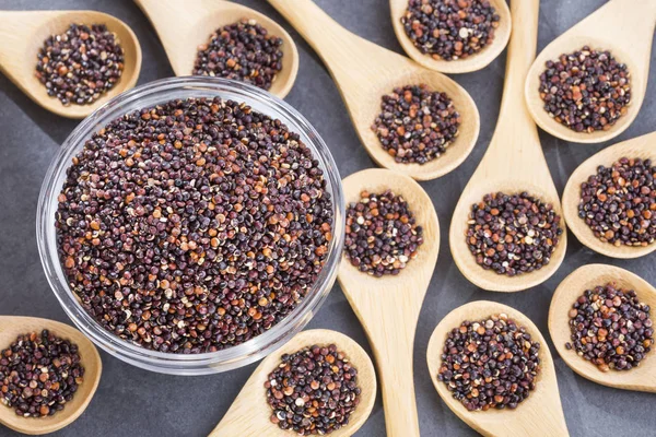 Biologische Rauwe Zwarte Quinoa Zaden Chenopodium Quinoa Bovenaanzicht — Stockfoto