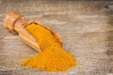 Alternatif Tıp - Curcuma longa kullanılan zerdeçal baharat