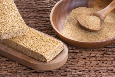 Ahşap masa - Amaranthus tahıl çubuklar