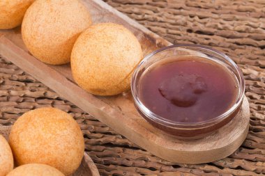 Bunuelos ana yemek Noel sezonunda - Bunuelos Kolombiyalı geleneksel gıda