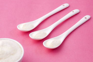 Kolajen protein tozu, hidrolize edildi. Kıkırdak ve tendonların sağlığını güçlendiriyor ve geliştiriyor.